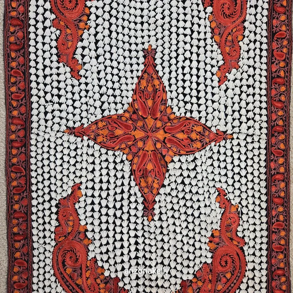 NWOT Wool Scarf With Chain Stitch Embroidery Fall Autumn Colors Kashmir Scarves